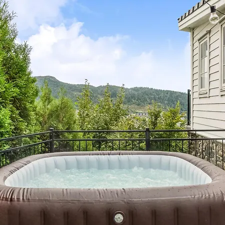 Dinbnb Homes I Luxury With Hot Tub & Views * Bergen