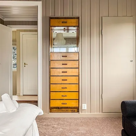 Dinbnb Homes I Luxury With Hot Tub & Views