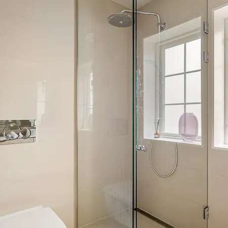 Dinbnb Homes I Luxury With Hot Tub & Views Vila *