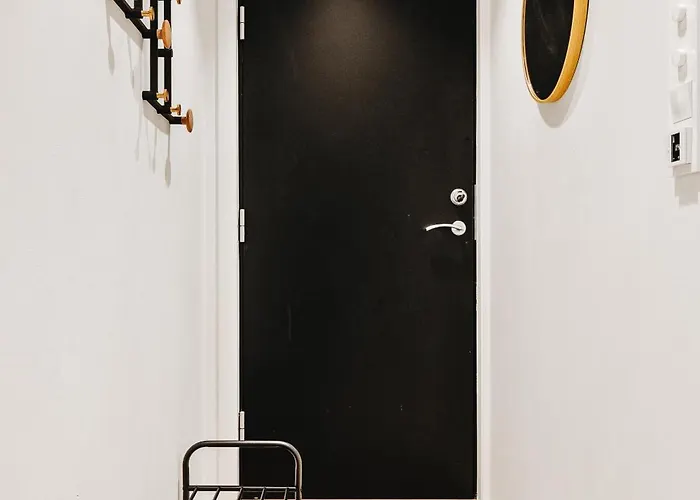 Dinbnb Homes I Luxury With Hot Tub & Views فيلة