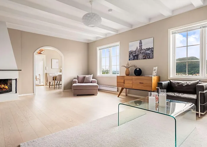 Dinbnb Homes I Luxury With Hot Tub & Views ヴィラ