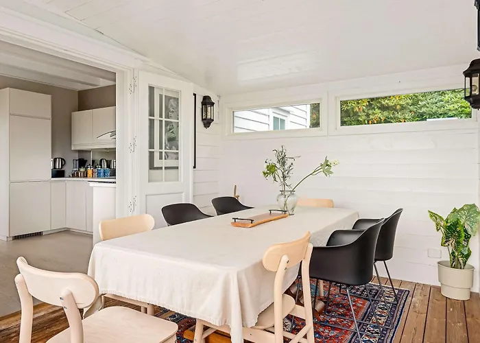 Dinbnb Homes I Luxury With Hot Tub & Views ヴィラ